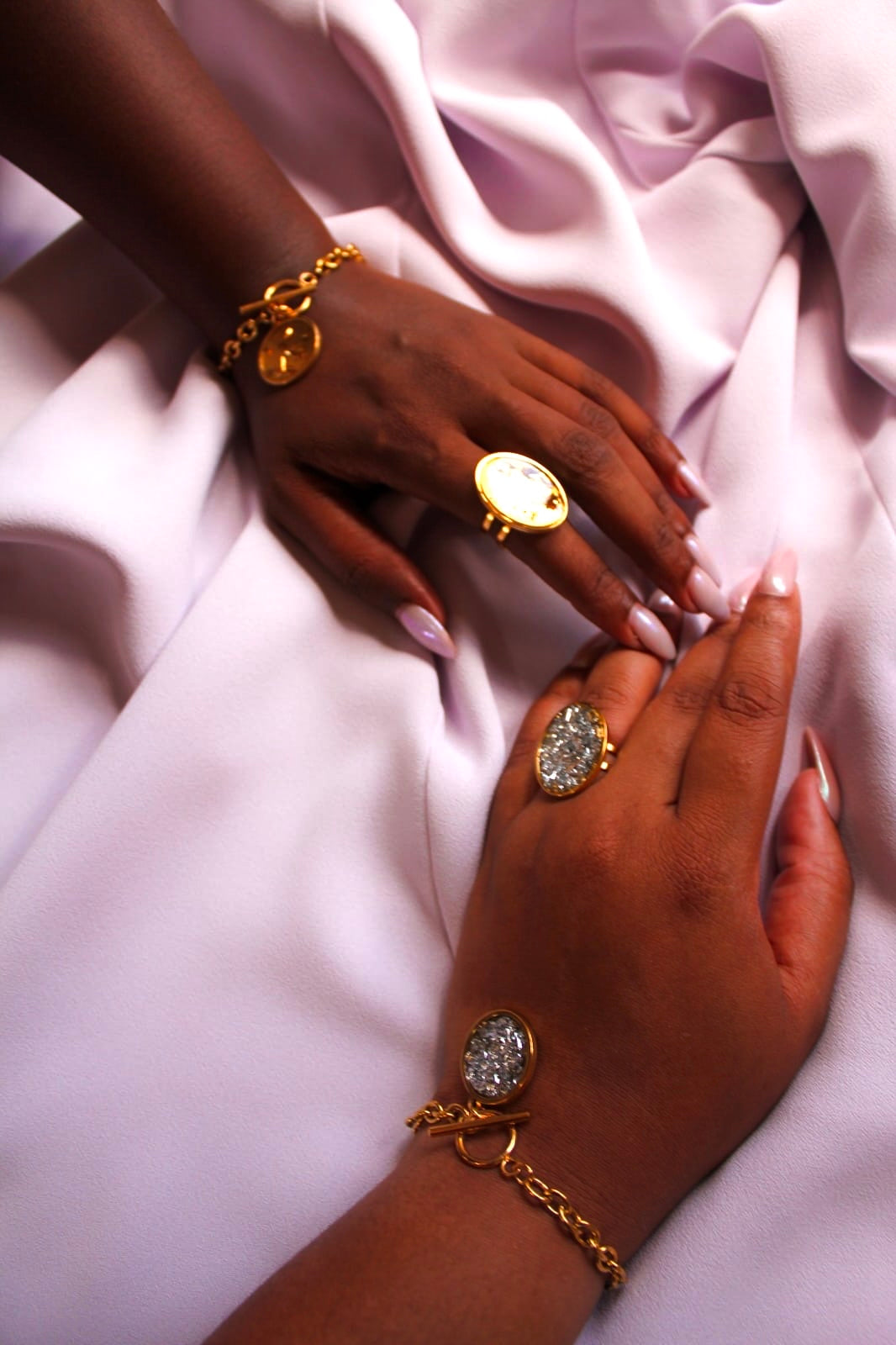 OLIVE RING SILVER FLAKES