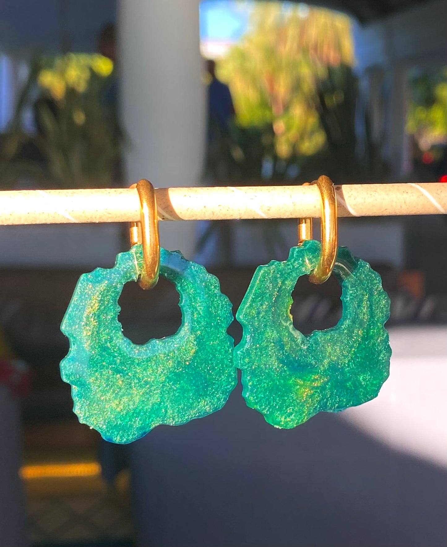 TINY EARRINGS GREEN