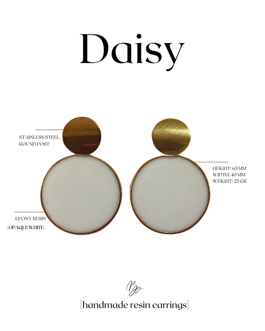 DAISY EARRING WHITE