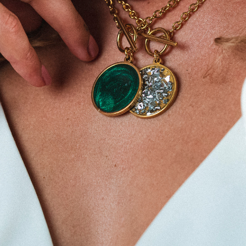 DAISY SHORT NECKLACE EMERALD