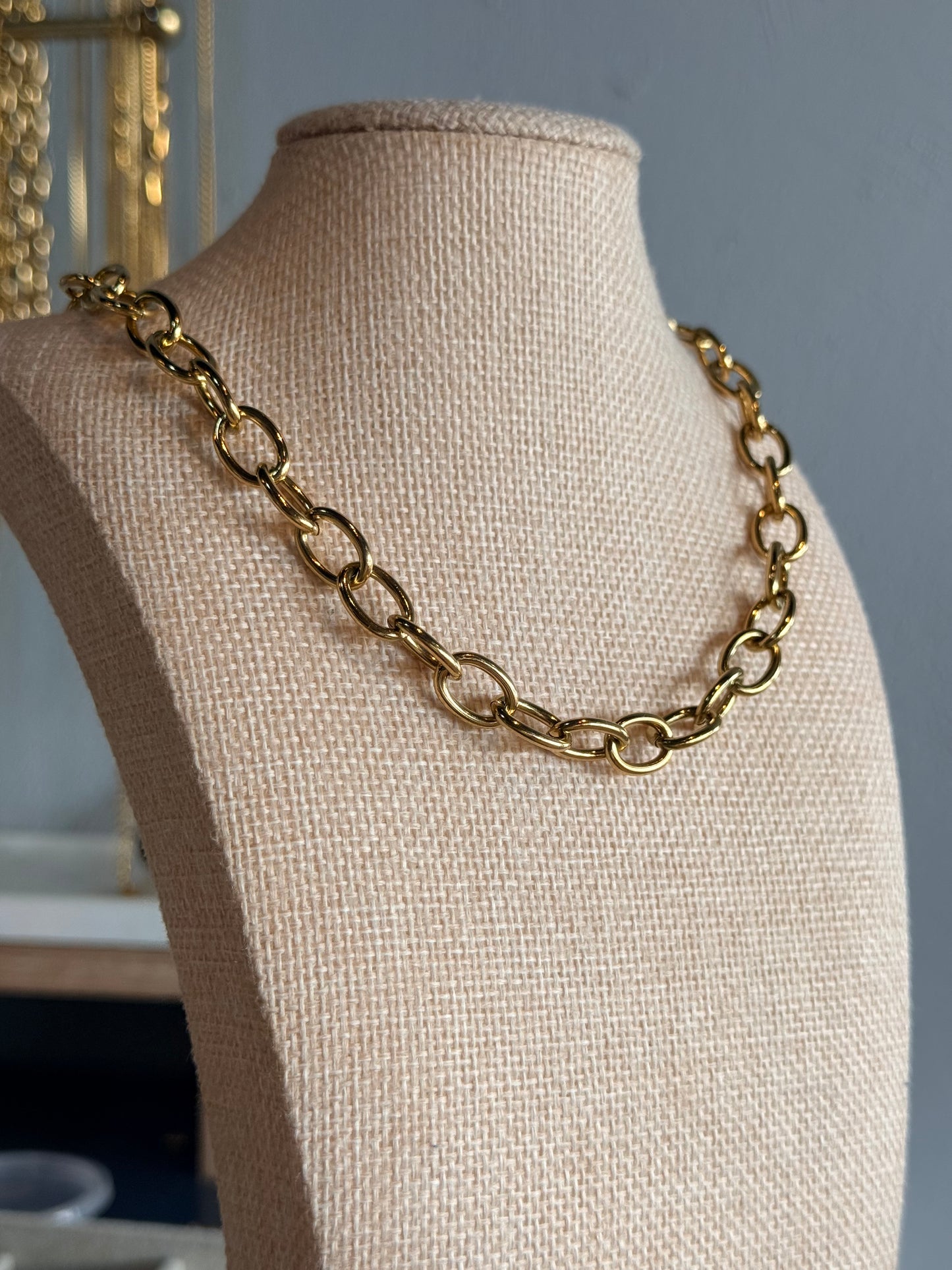 MILLY CHAINLINK NECKLACE GOLD