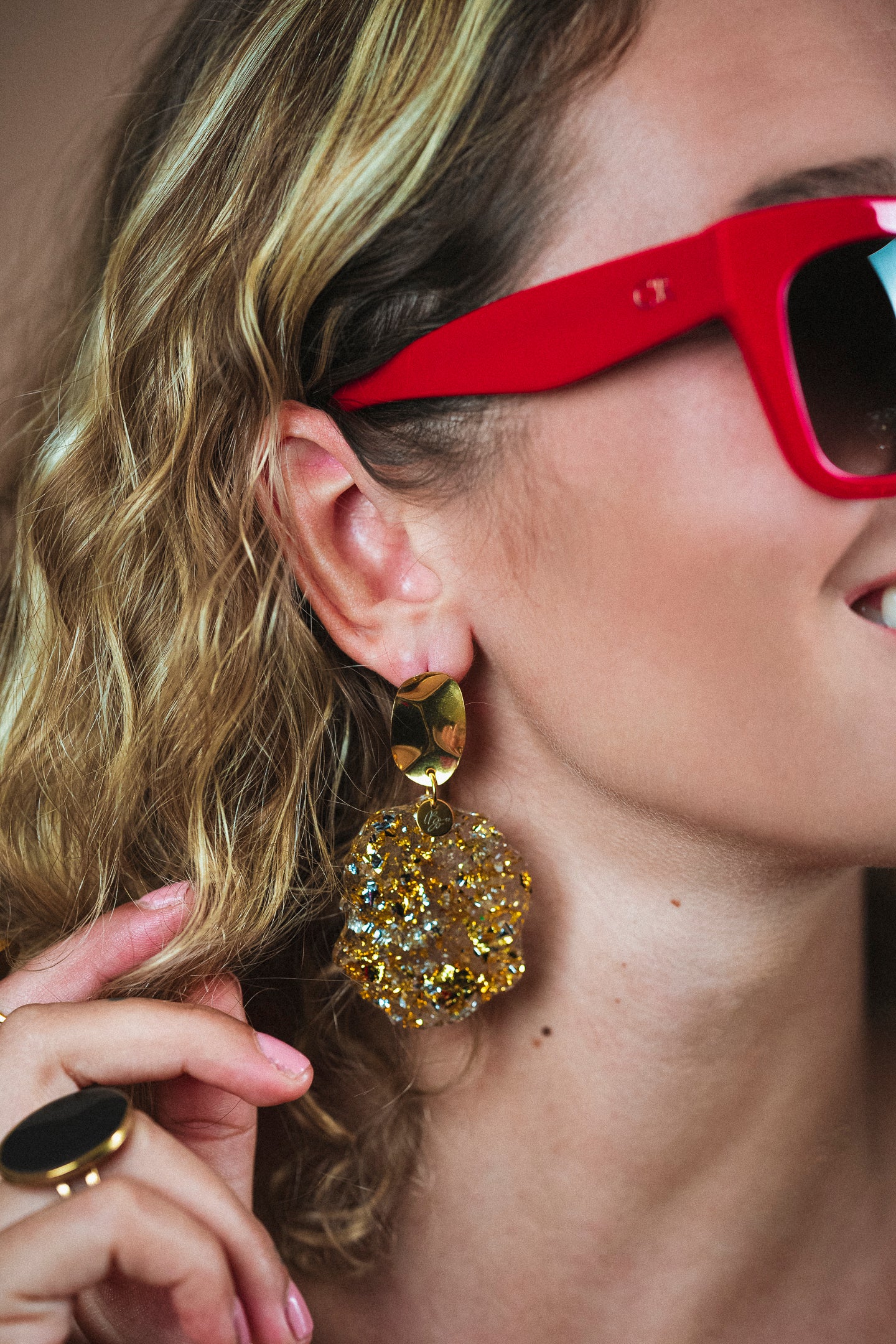 AIRY EARRINGS GOLD AND SILVER LEAVES BOLD