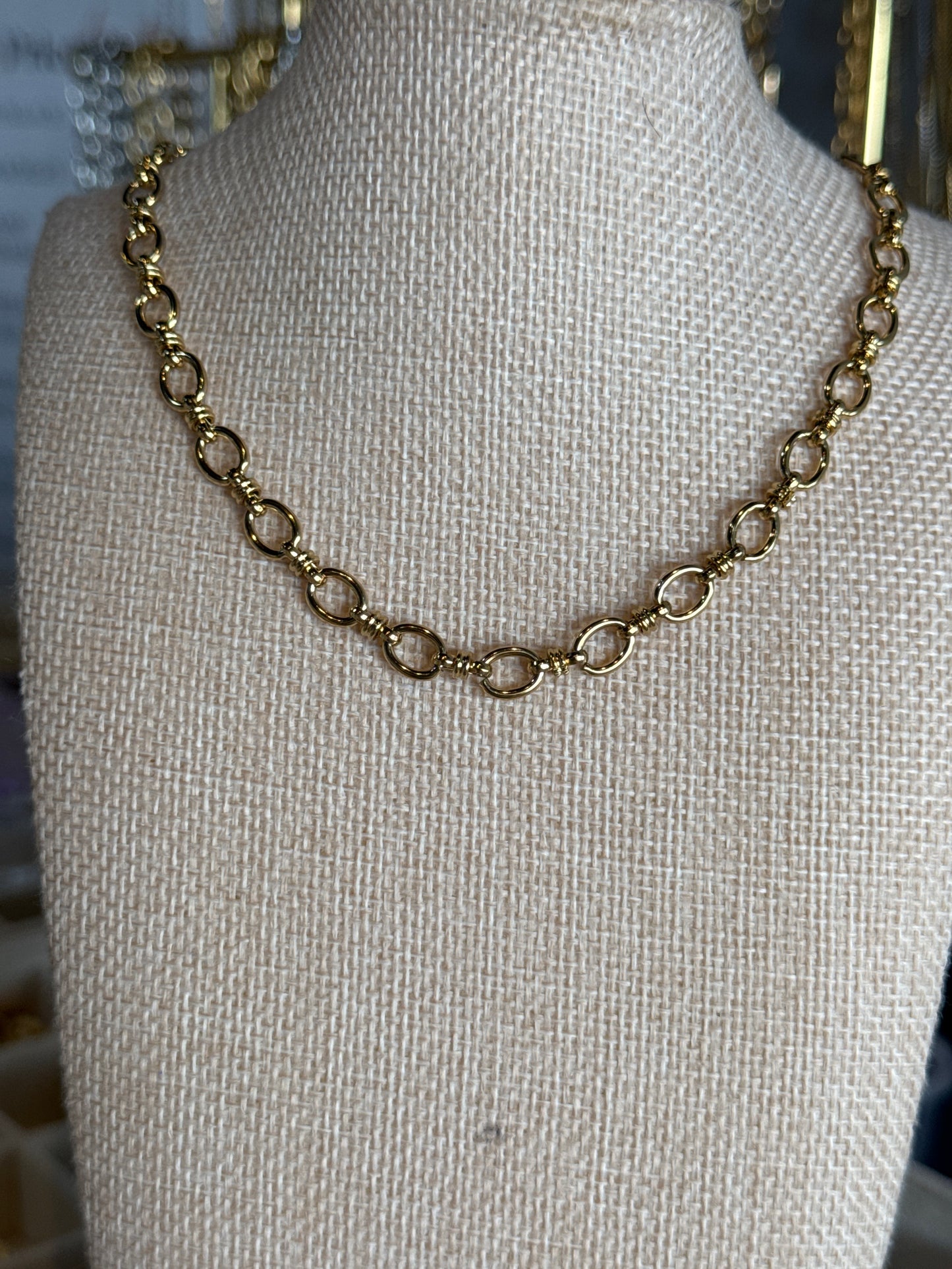DAISY NECKLACE GOLD